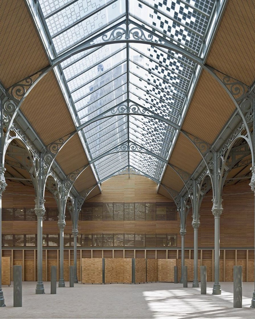 La nef centrale et sa verrière
